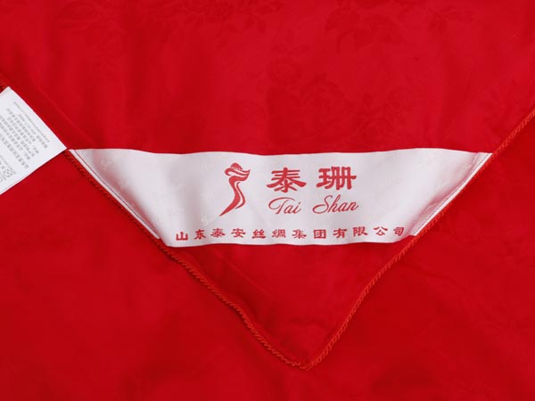 泰珊蚕丝被 红牡丹花